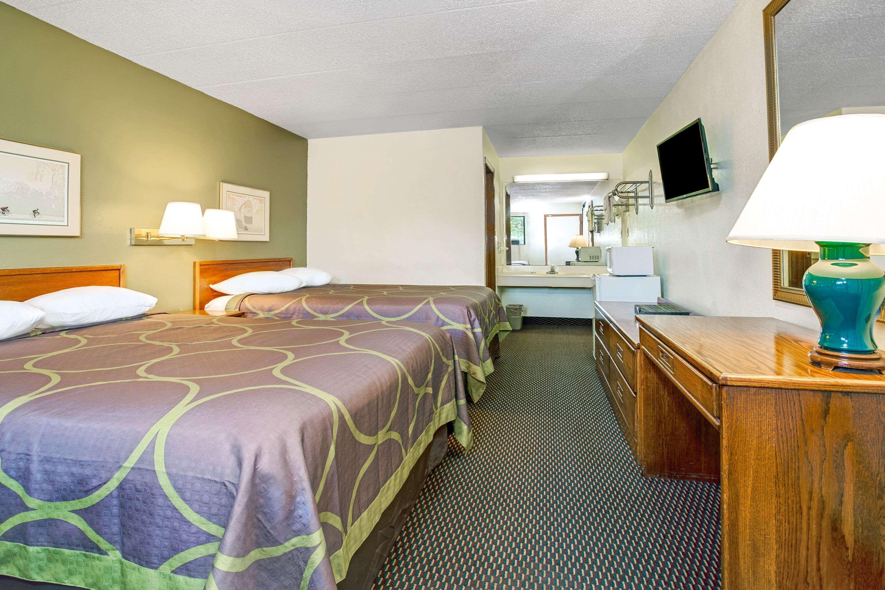 Super 8 By Wyndham Fort Mitchell Cincinnati Area Экстерьер фото