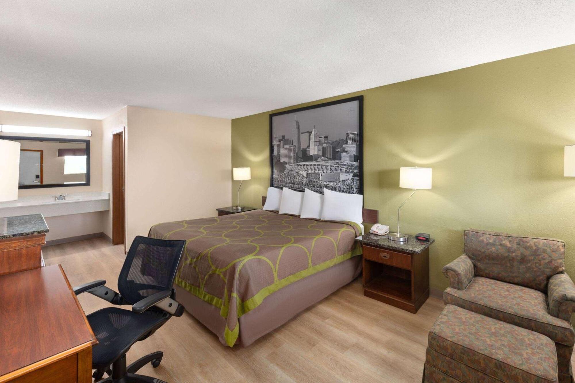 Super 8 By Wyndham Fort Mitchell Cincinnati Area Экстерьер фото