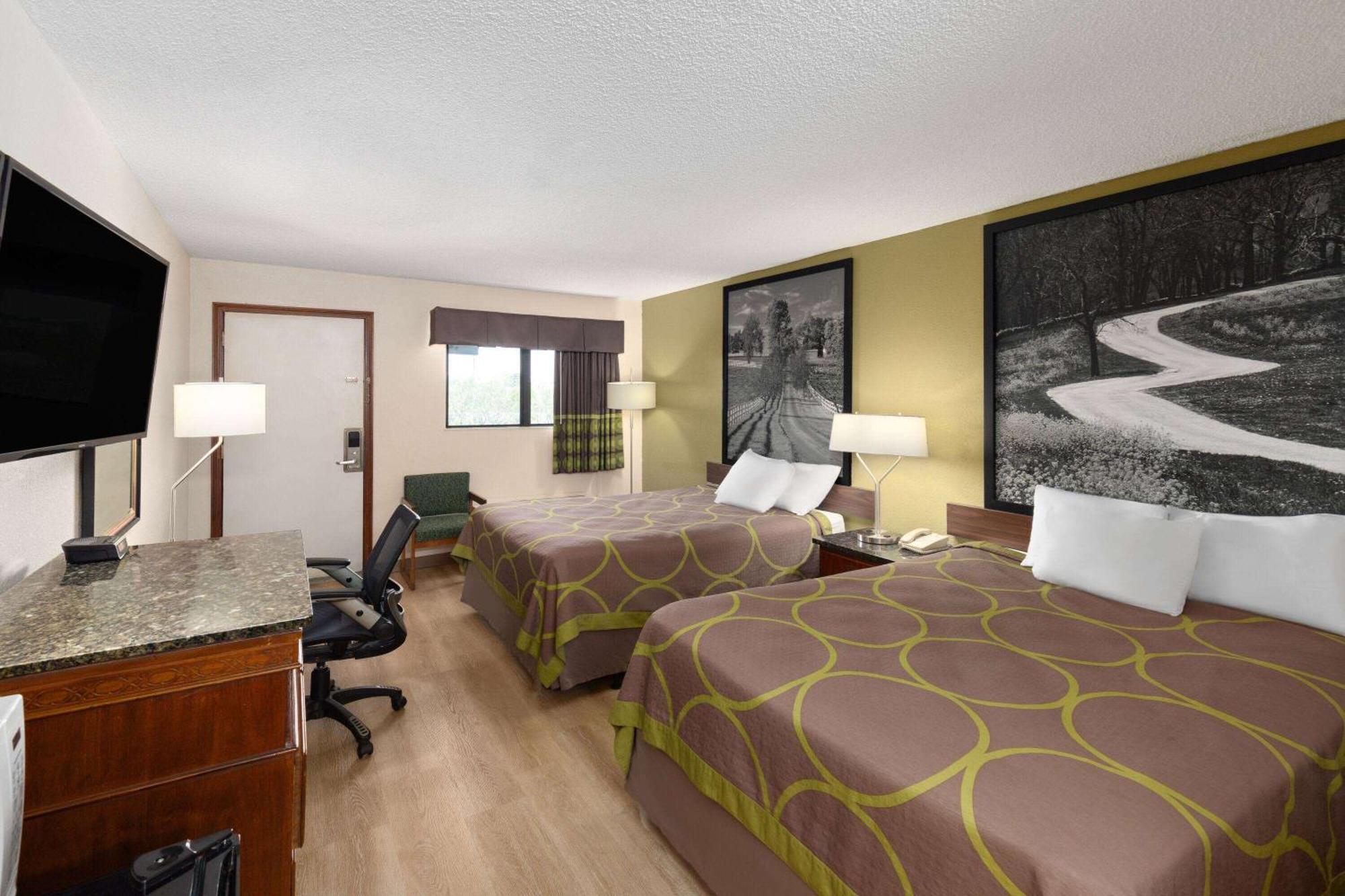 Super 8 By Wyndham Fort Mitchell Cincinnati Area Экстерьер фото