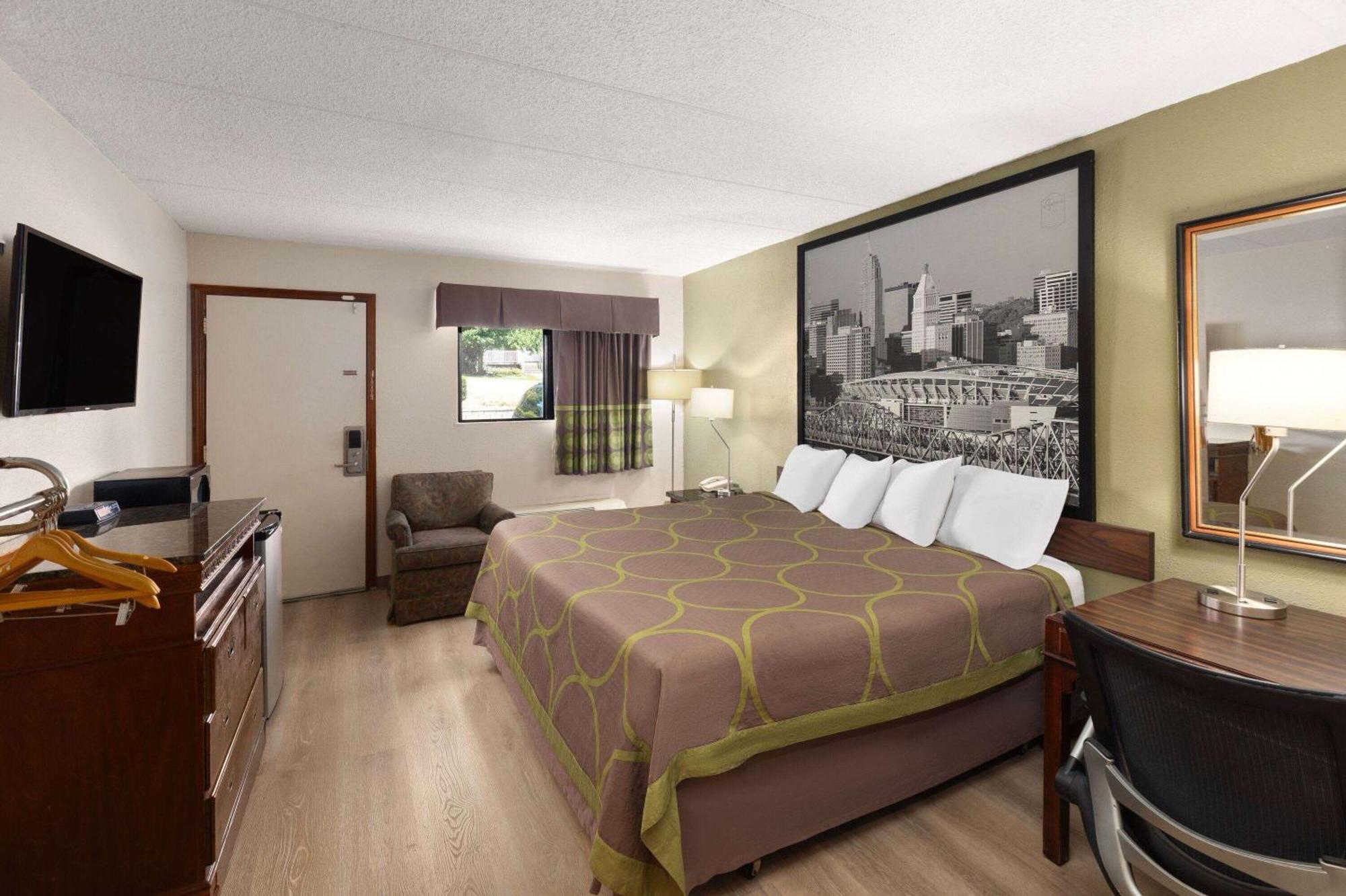Super 8 By Wyndham Fort Mitchell Cincinnati Area Экстерьер фото