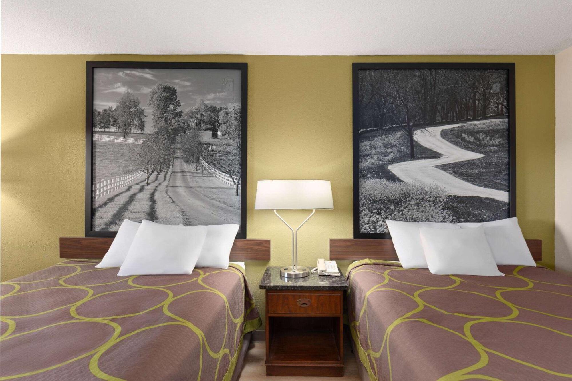 Super 8 By Wyndham Fort Mitchell Cincinnati Area Экстерьер фото